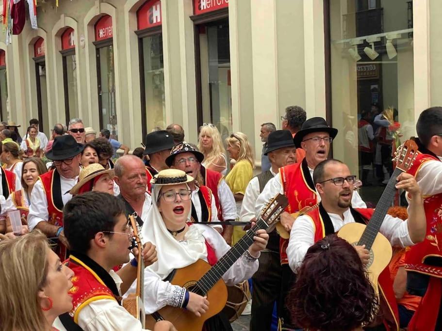 Romantisches Haus In Der Historischen Altstadt Von Orotava La Orotava Eksteriør bilde